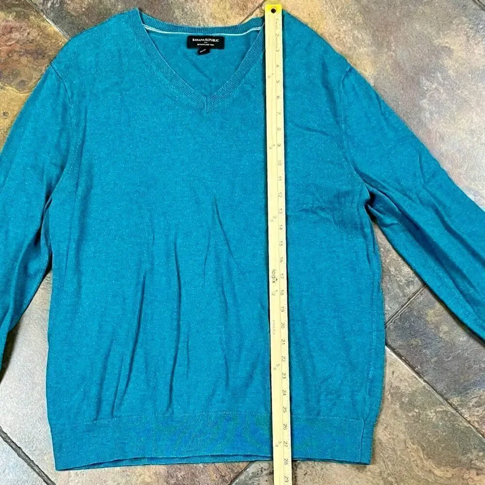 Banana Republic Premium Luxe Yarn Men’s Turquoise V-Neck Sweater L